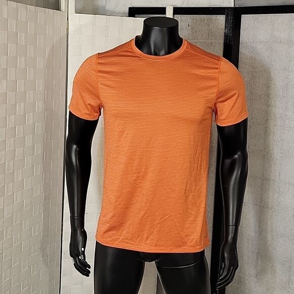 BRAND NEW DSG CREW NECK SHORT SLEEVE MEN'S T-SHIRT - Picture 3 of 14